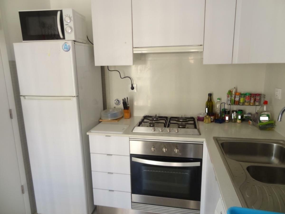 Black&white - Entrecampos Apartment
